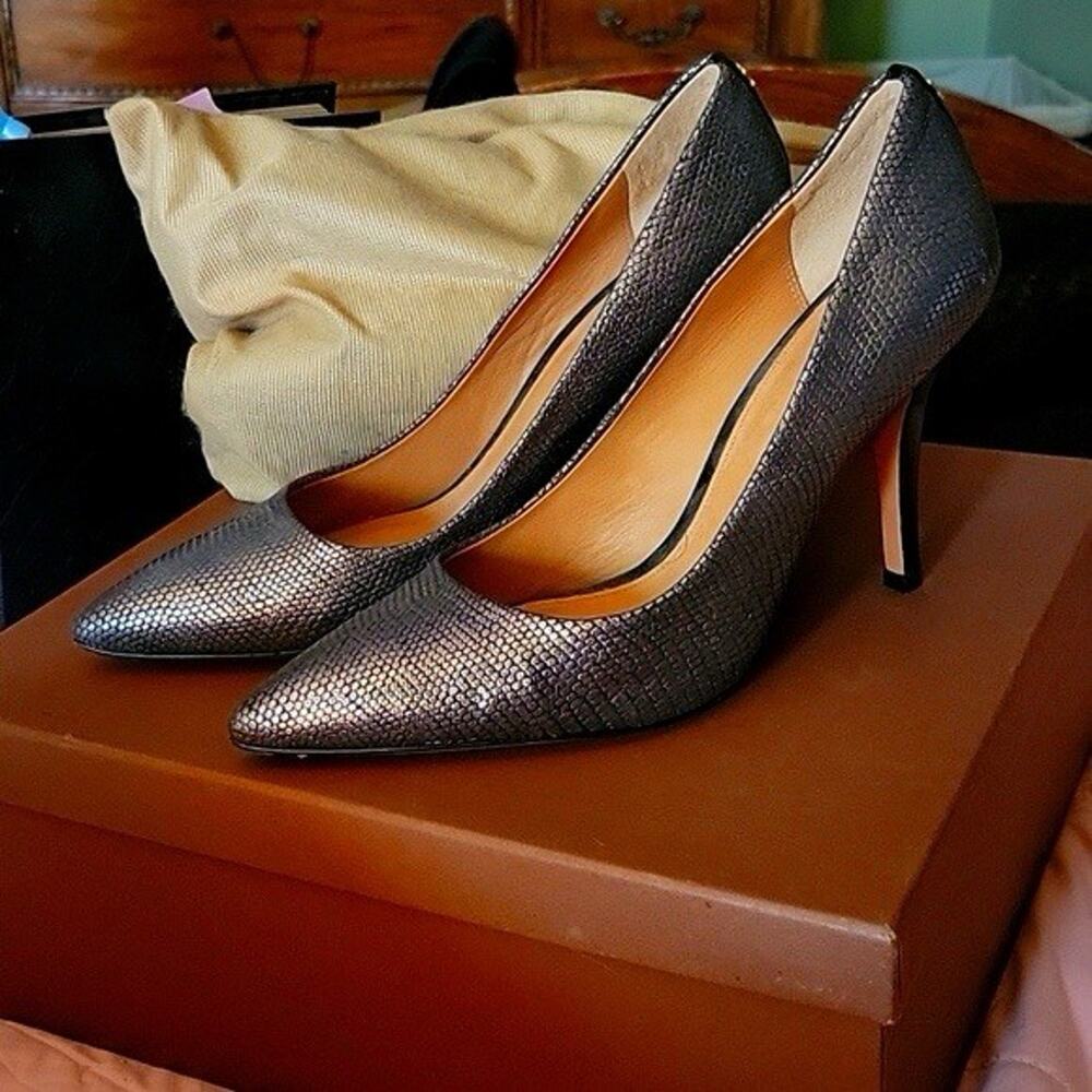 COACH Sz 7.5 B Ellin Snake Embossed Foil Gunmetal Pumps Heels